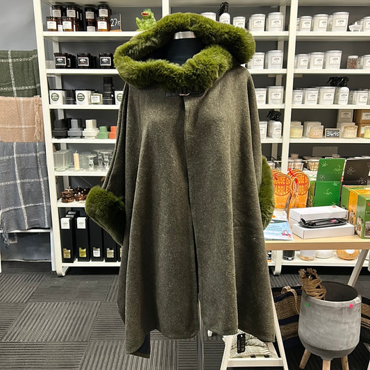 Hooded Poncho - Faux Fur Collar - Green